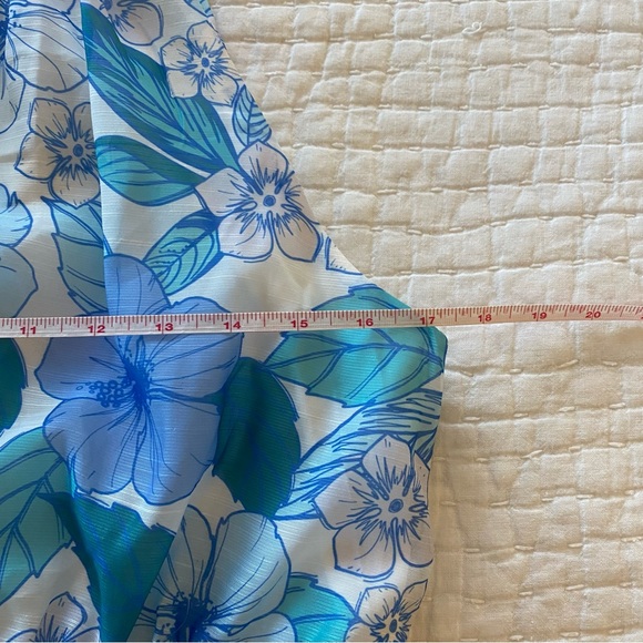 Blue High Neck Hibiscus Dress - Picture 4 of 6